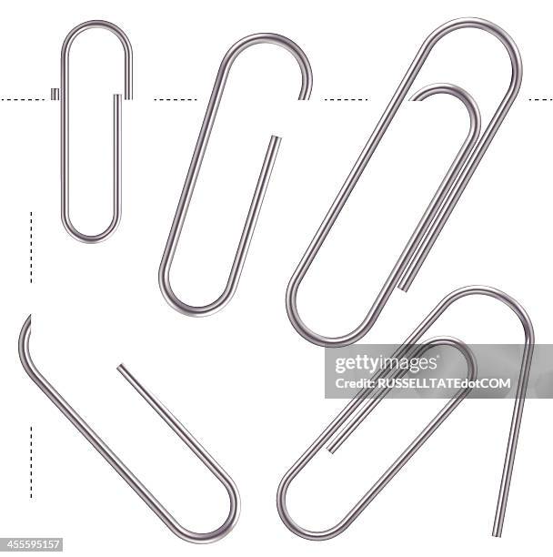 ilustraciones, imágenes clip art, dibujos animados e iconos de stock de ocultar clips de papel - paper clip