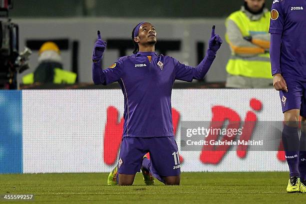 Guillermo Cuadrado of ACF Fiorentina celebrates after scoring a goal during the UEFA Europa League Group E match between ACF Fiorentina and FC Dnipro...