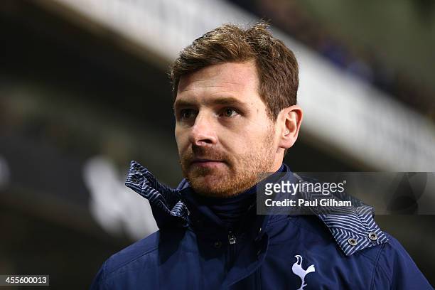 Andre Villas-Boas manager of Tottenham Hotspur looks on uring the UEFA Europa League Group K match between Tottenham Hotspur FC and FC Anji...