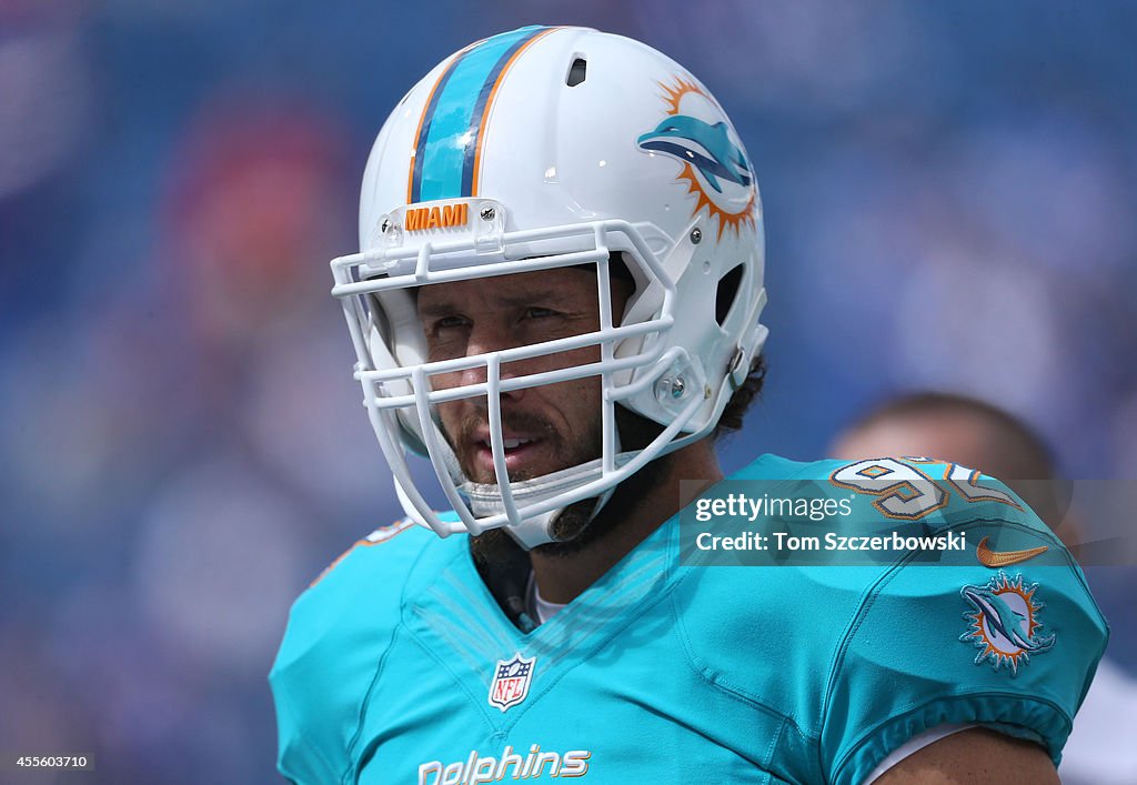 Miami Dolphins v Buffalo Bills