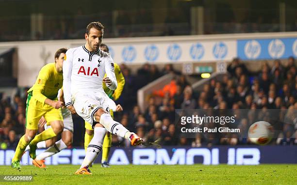 Roberto Soldado of Tottenham Hotspur scores their fourth and his hatrick goal from the penalty spot during the UEFA Europa League Group K match...