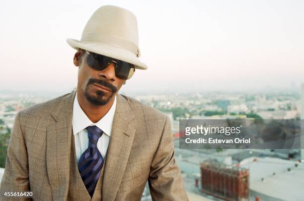 Musician Snoop Dogg poses for an album photo shoot at the Capitol Records Building. Los Angeles, California 2009.