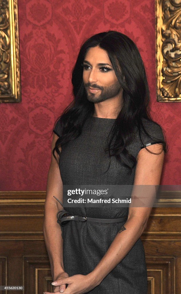 Conchita Wurst Receives 'Goldenen Rathausmann'