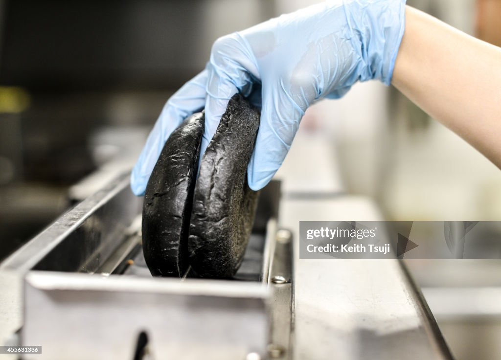 Burger King In Japan Goes Black