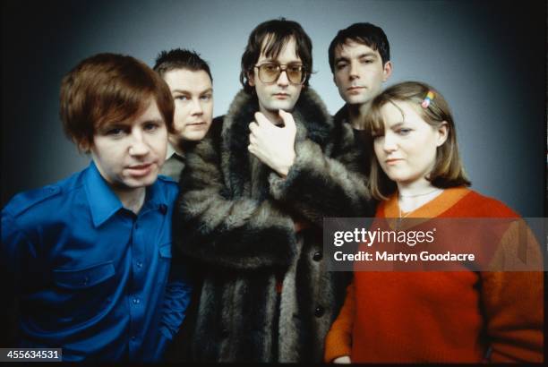 Pulp, group portrait, London , United Kingdom, 1998. L-R: Mark Webber, Nick Banks, Jarvis Cocker, Steve Mackey, Candida Doyle.