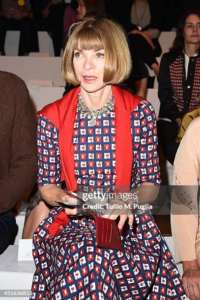 Anna Wintour attends the Max Mara show during the Milan Fashion Week Womenswear Spring/Summer 2015 on September 18, 2014 in Milan, Italy.