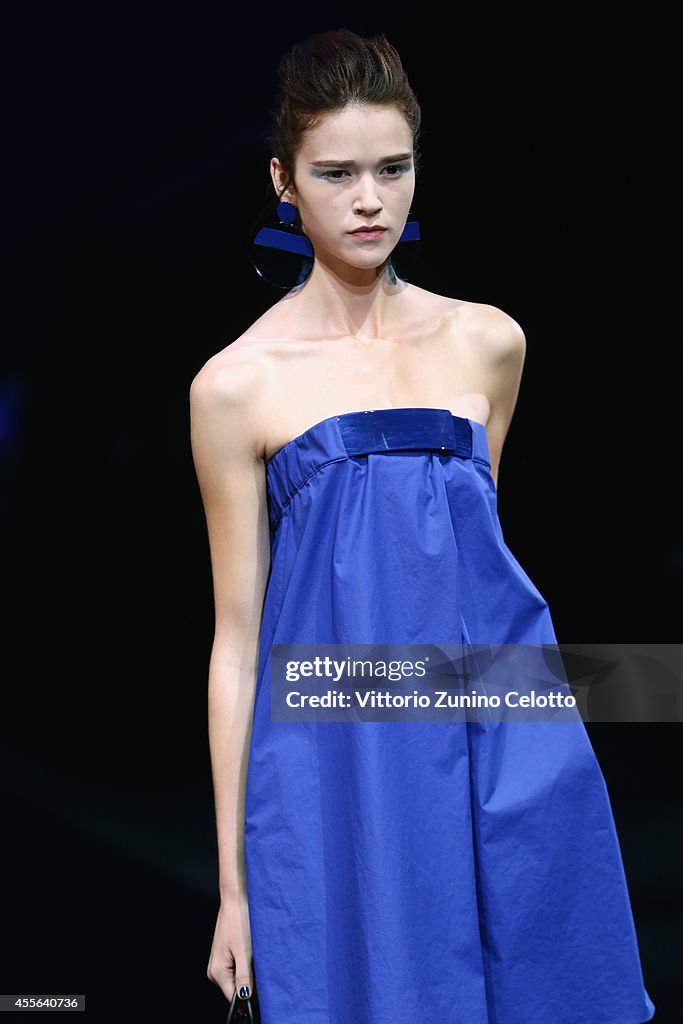 Emporio Armani - Runway - Milan Fashion Week Womenswear Spring/Summer 2015