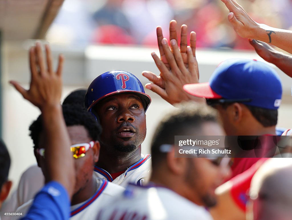 Miami Marlins v Philadelphia Phillies