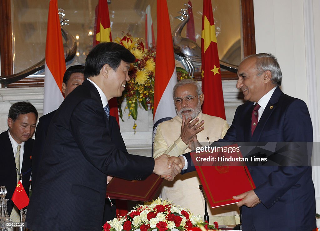 Indian Prime Minister Narendra Modi And Chinese President Xi Jinping At Agreement Signing Ceremony