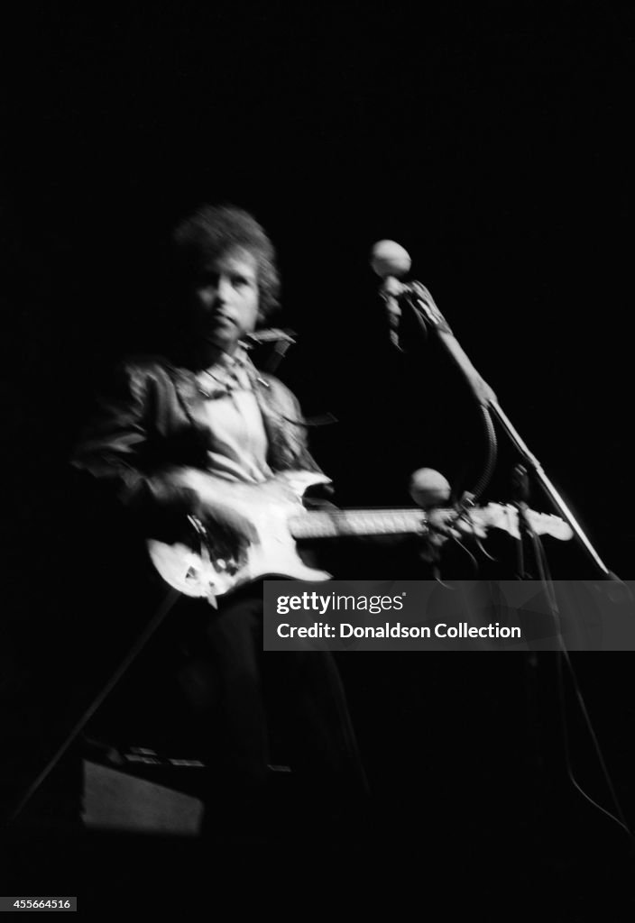 Bob Dylan Goes Electric In Newport