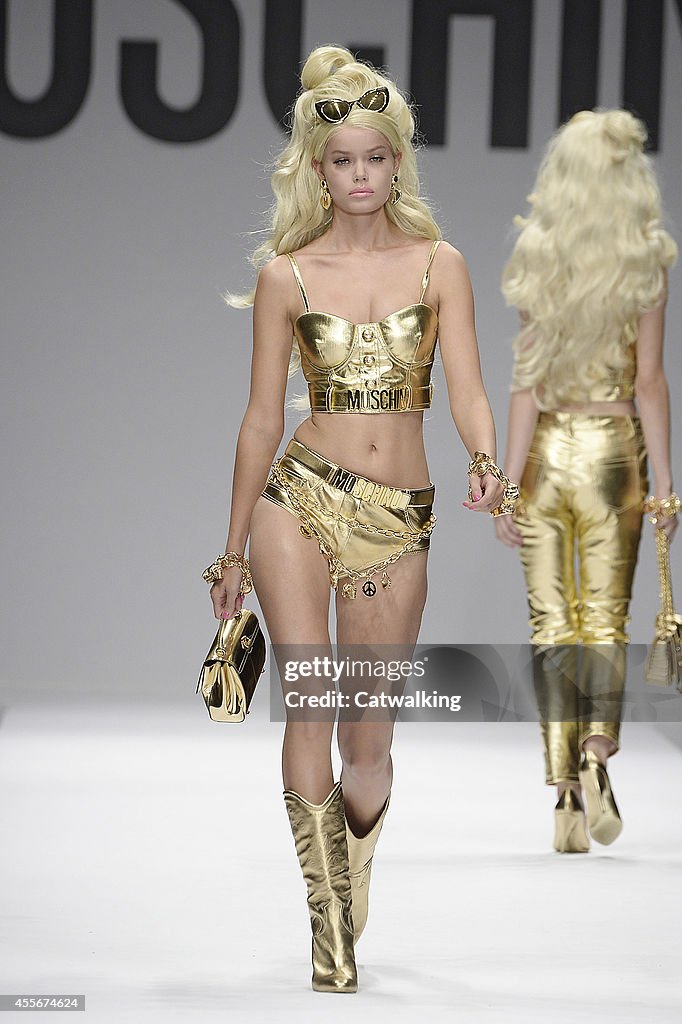 Moschino - Runway RTW - Spring 2015 - Milan Fashion Week