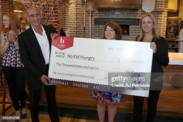 John Yamin, Debbie Shore and Actress Marlee Matlin attend La Brea Bakery And Celebrities Support No Kid Hungry at La Brea Bakery Cafe on September...