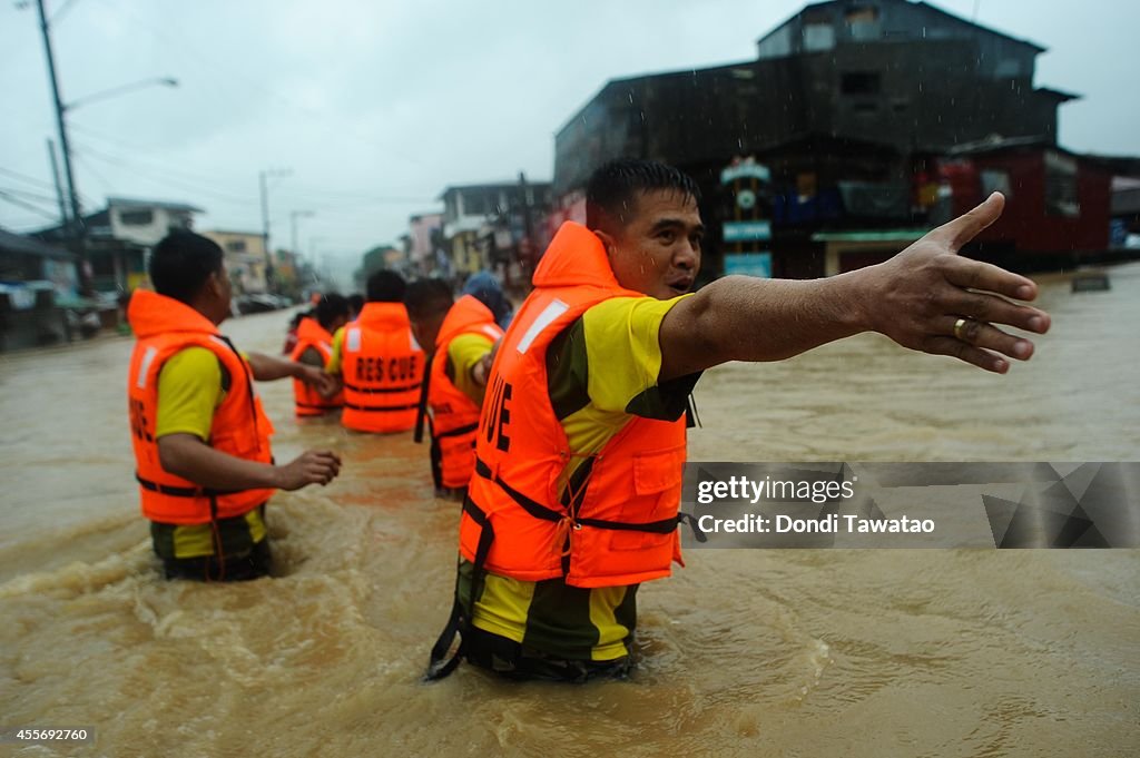 Metro Manila Hit By Widespread Flooding