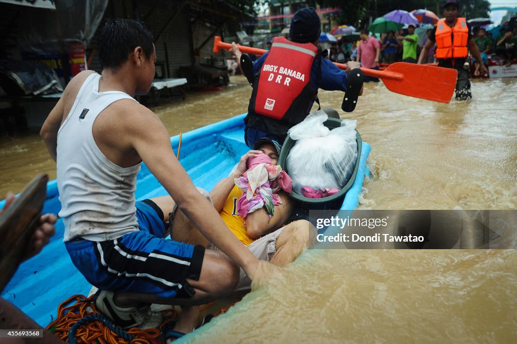 Metro Manila Hit By Widespread Flooding