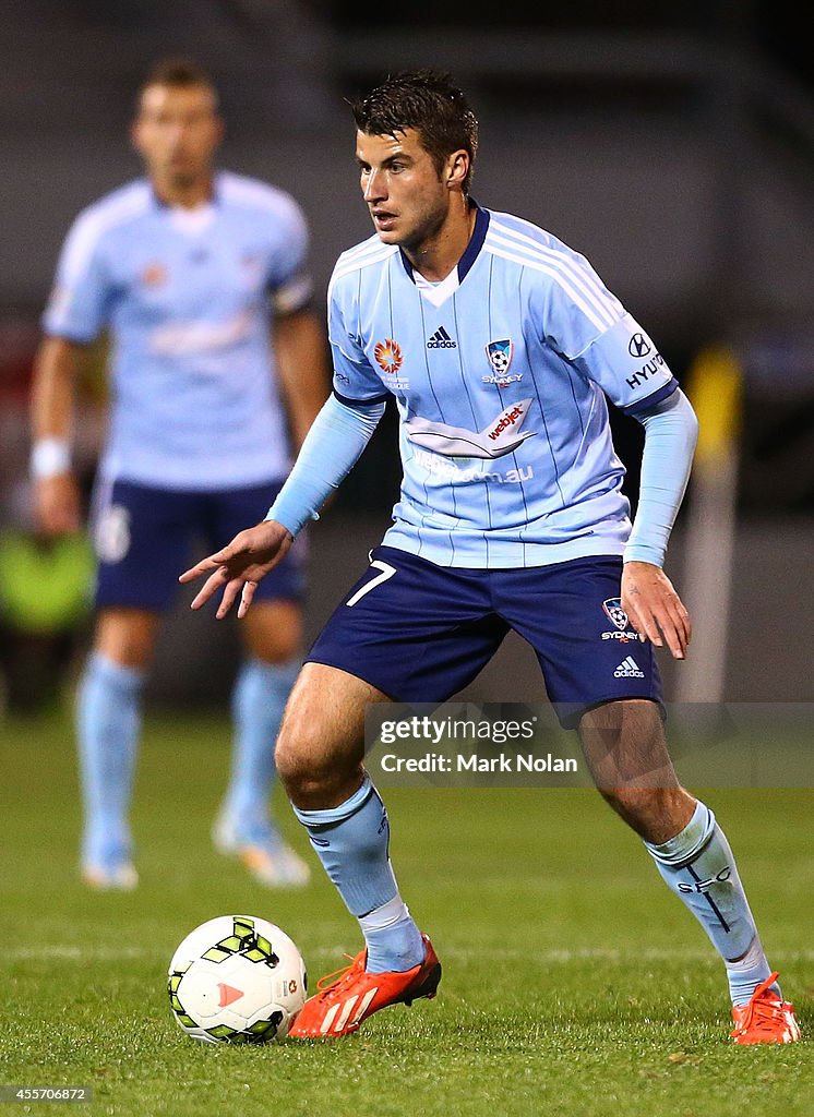 Sydney FC v Wellington Phoenix