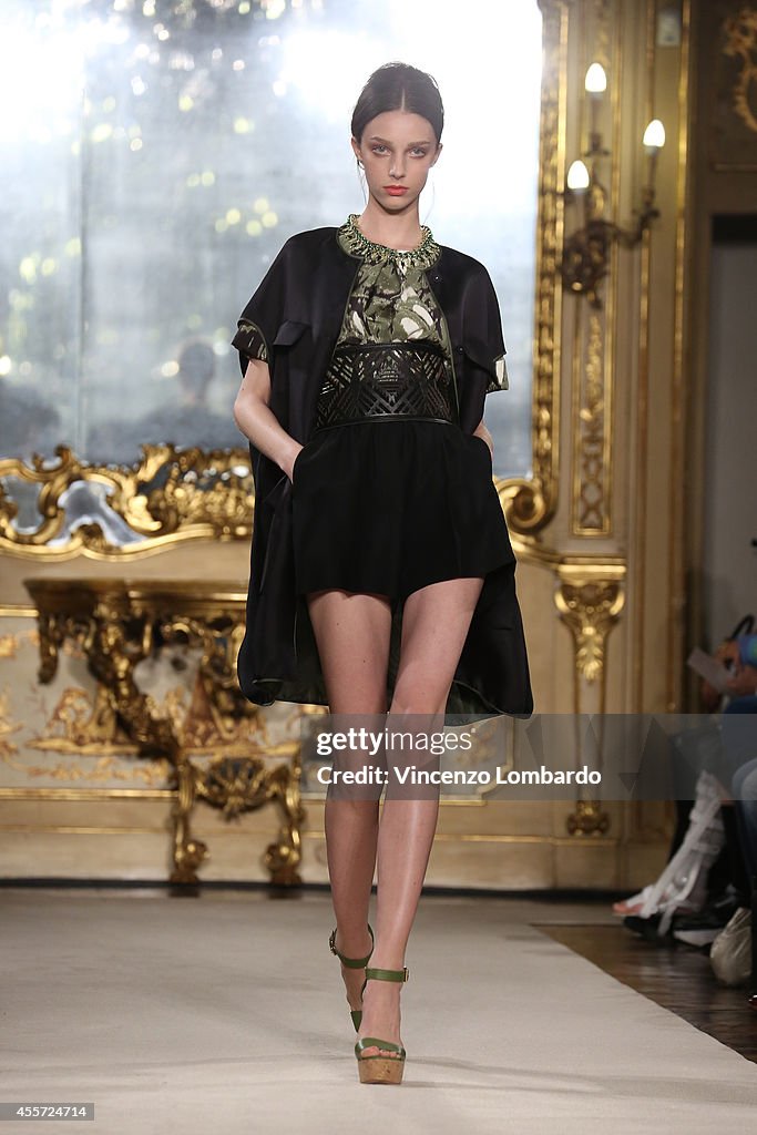 Les Copains - Runway - Milan Fashion Week Womenswear Spring/Summer 2015