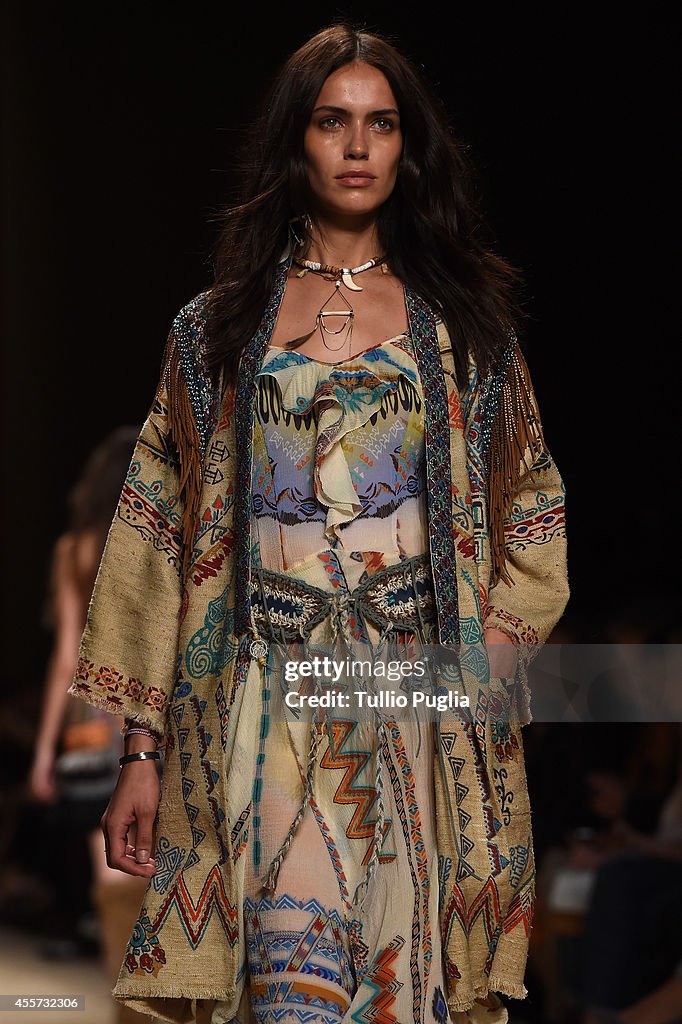 Etro Runway - Milan Fashion Week Womenswear Spring/Summer 2015