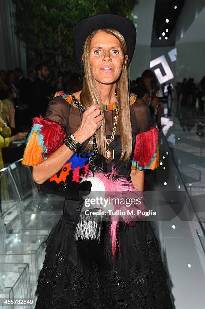 Anna Dello Russo attends the Versace show during the Milan Fashion Week Womenswear Spring/Summer 2015 on September 19, 2014 in Milan, Italy.