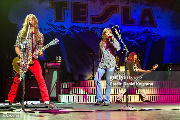 Tesla (Band) Photos and Premium High Res Pictures - Getty Images