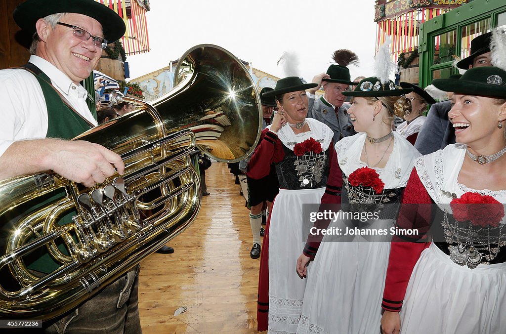 Oktoberfest 2014 - Opening Day