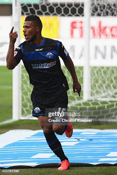 Elias Kachunga of Paderborn celebrates the first goal during the Bundesliga match between SC Paderborn and Hannover 96 at Benteler Arena on September...