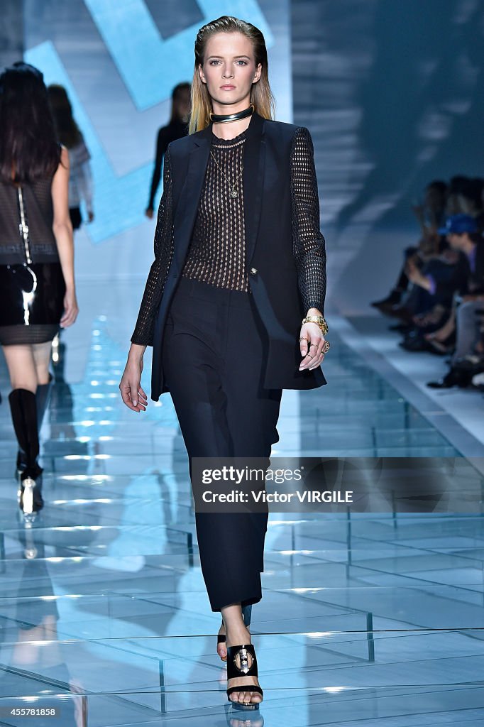 Versace - Runway - Milan Fashion Week Womenswear Spring/Summer 2015