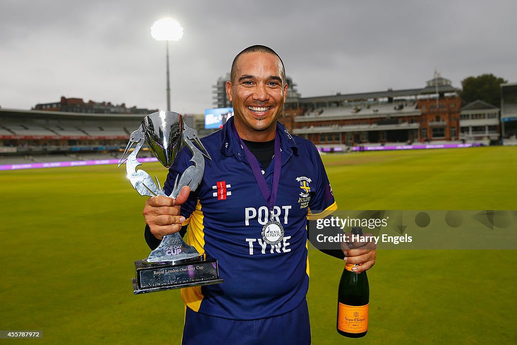 Warwickshire v Durham - Royal London One-Day Cup 2014 Final