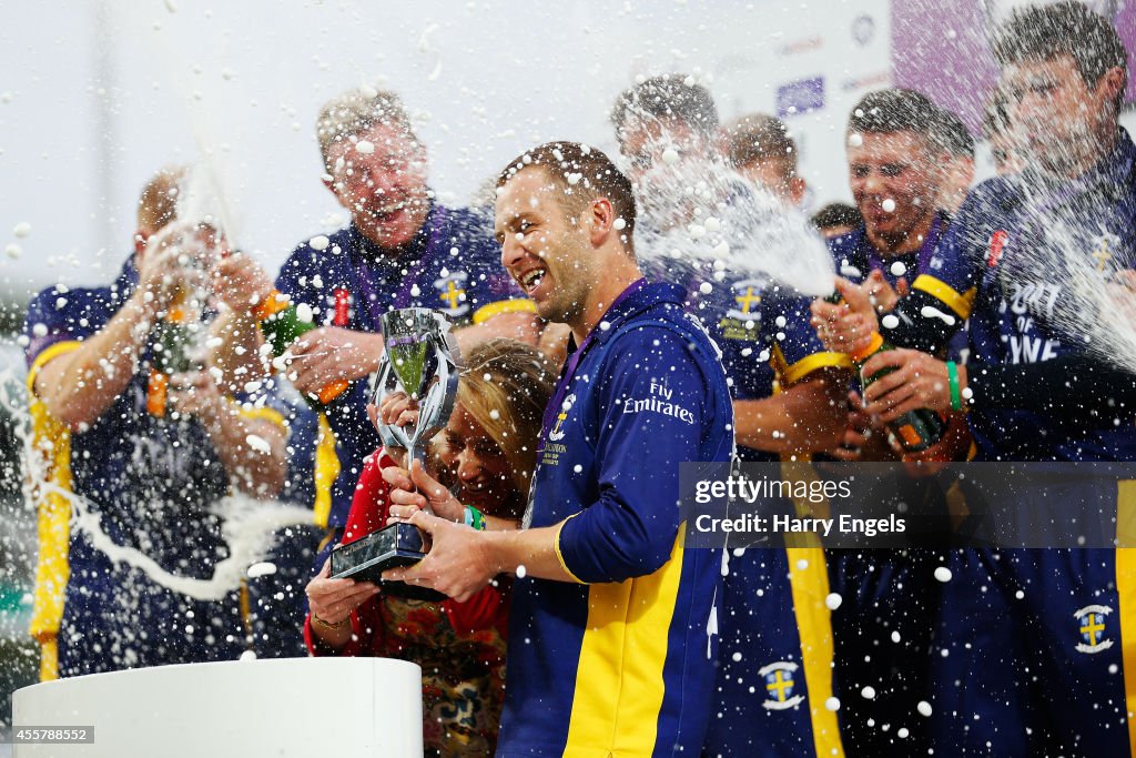 Warwickshire v Durham - Royal London One-Day Cup 2014 Final