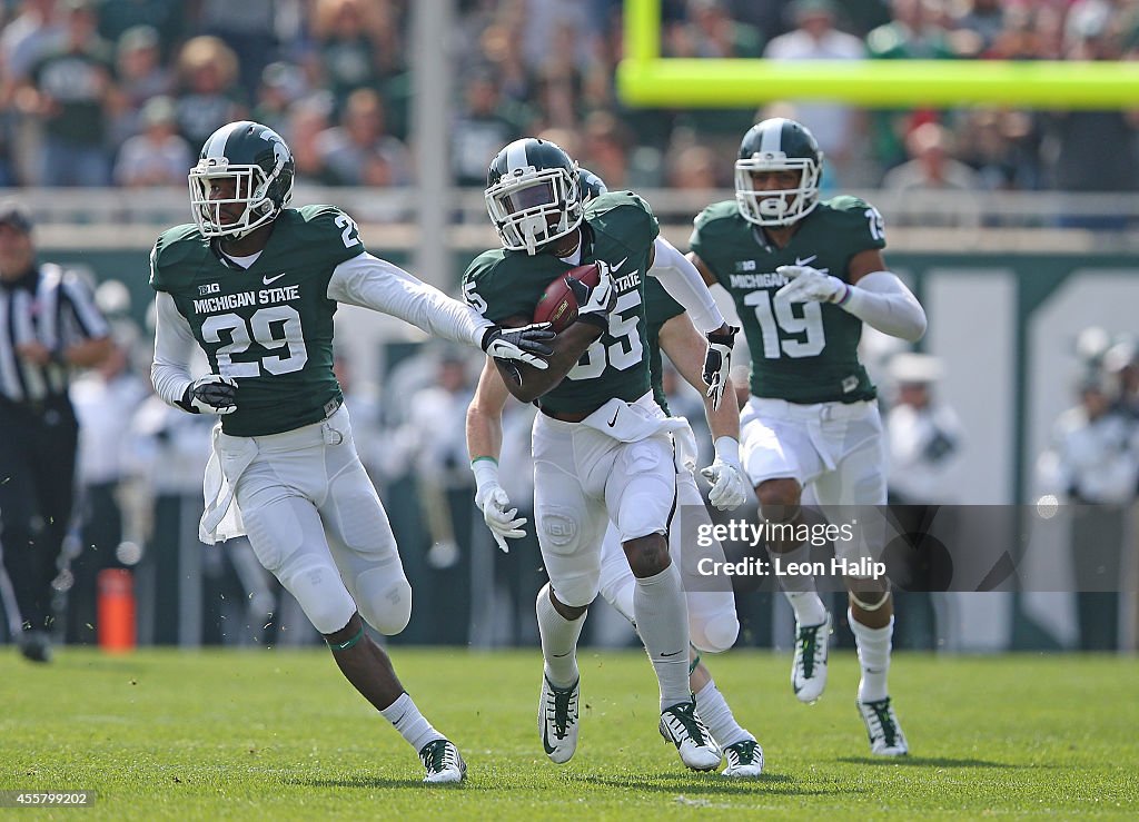 Eastern Michigan v Michigan State