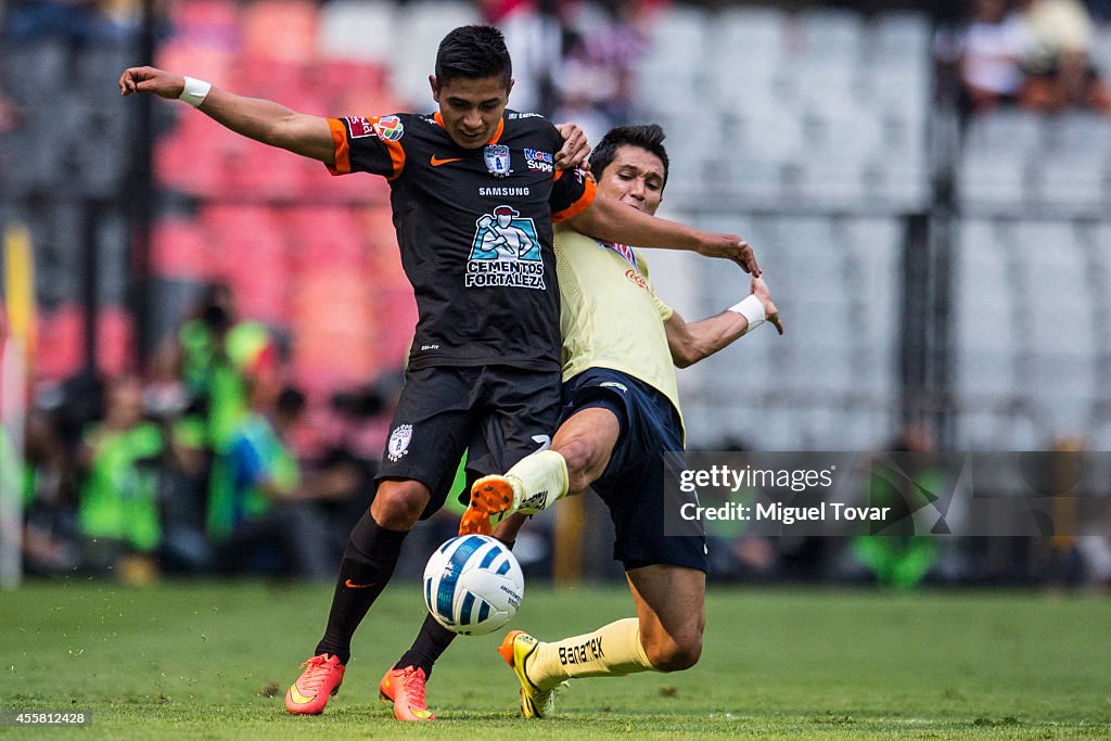 America v Pachuca - Apertura 2014 Liga MX