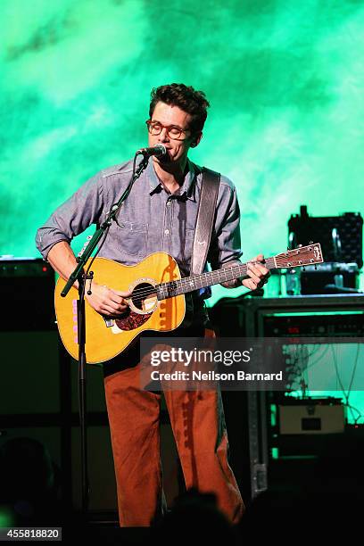 Musician John Mayer performs onstage at Food Network In Concert on September 20, 2014 in Chicago, United States.