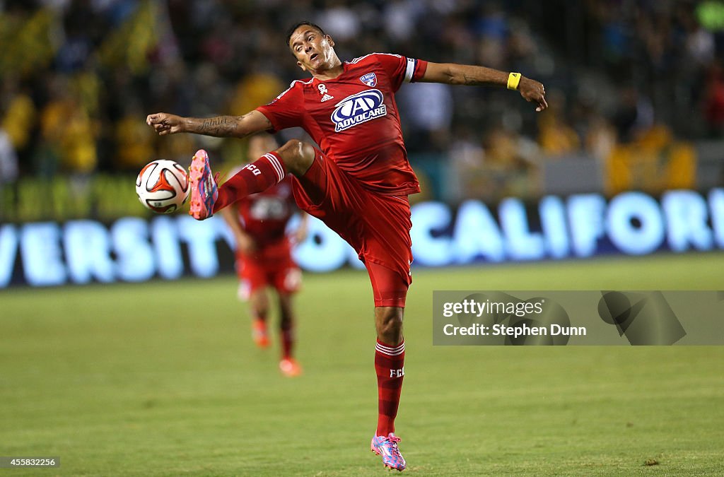 FC Dallas v Los Angeles Galaxy