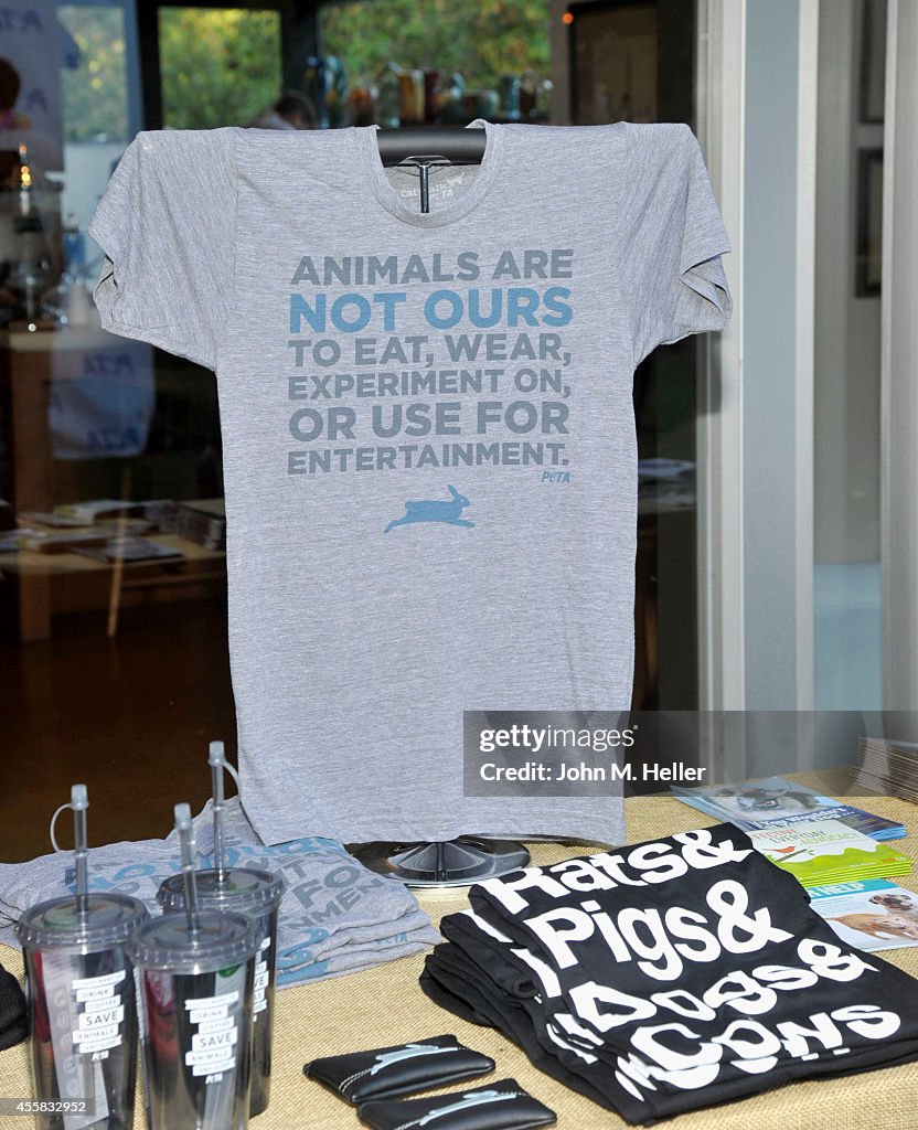 PETA's Vegan Luau at Sam Simon's home on September 20, 2014 in... News