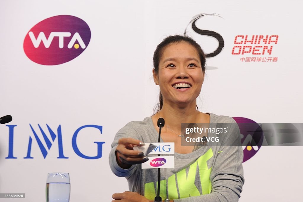 Li Na Announces Her Retirement Due To Knee Injuries