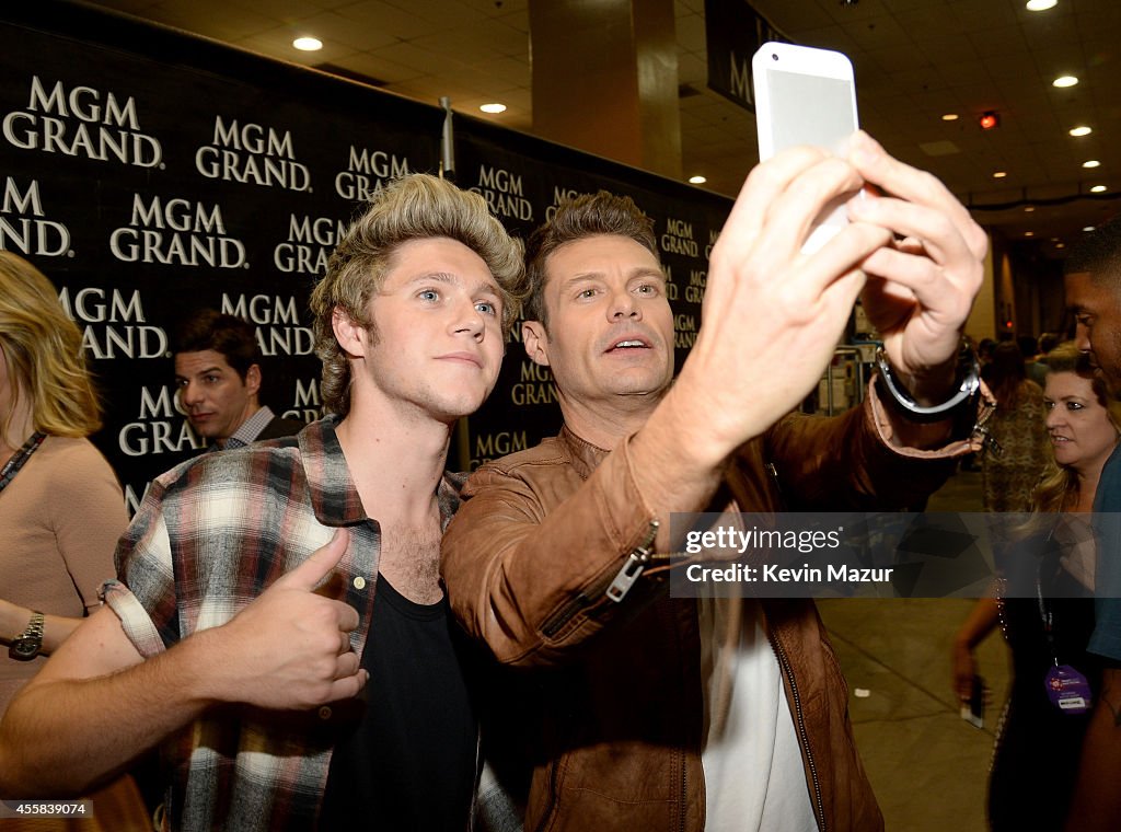 2014 iHeartRadio Music Festival - Night 2 - Backstage