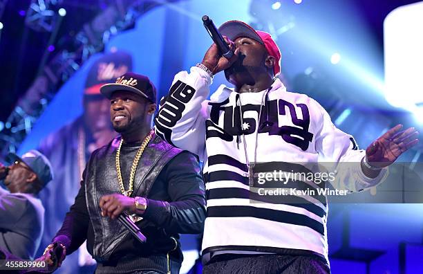 Joybucks Rapper The Young Bucks Photos et images de collection - Getty Images