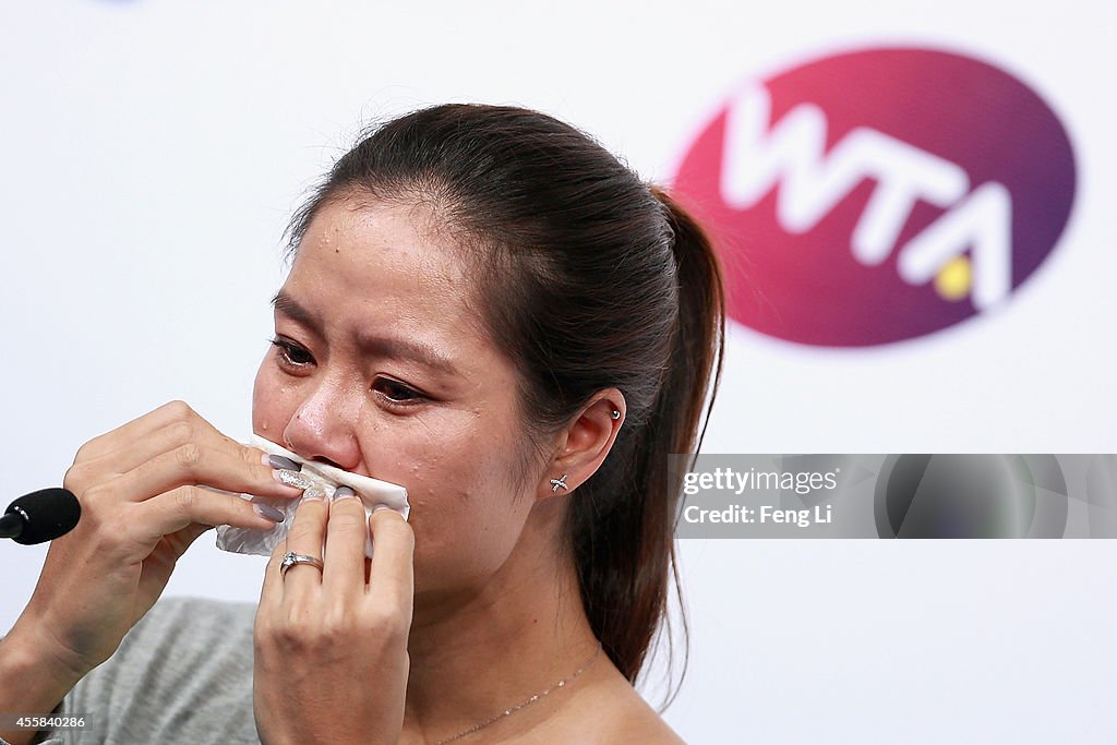 Li Na Announces Her Retirement Due To Knee Injuries