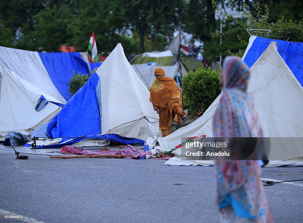 Anti-government protests continue in Islamabad