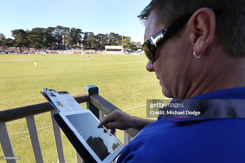 Mornington Bulldogs v Frankston YCW Peninsula Grand Final