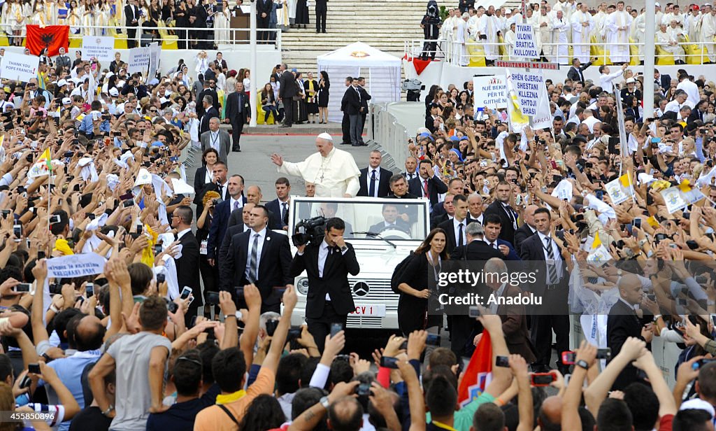 Pope Francis greets Albanians in Tirana