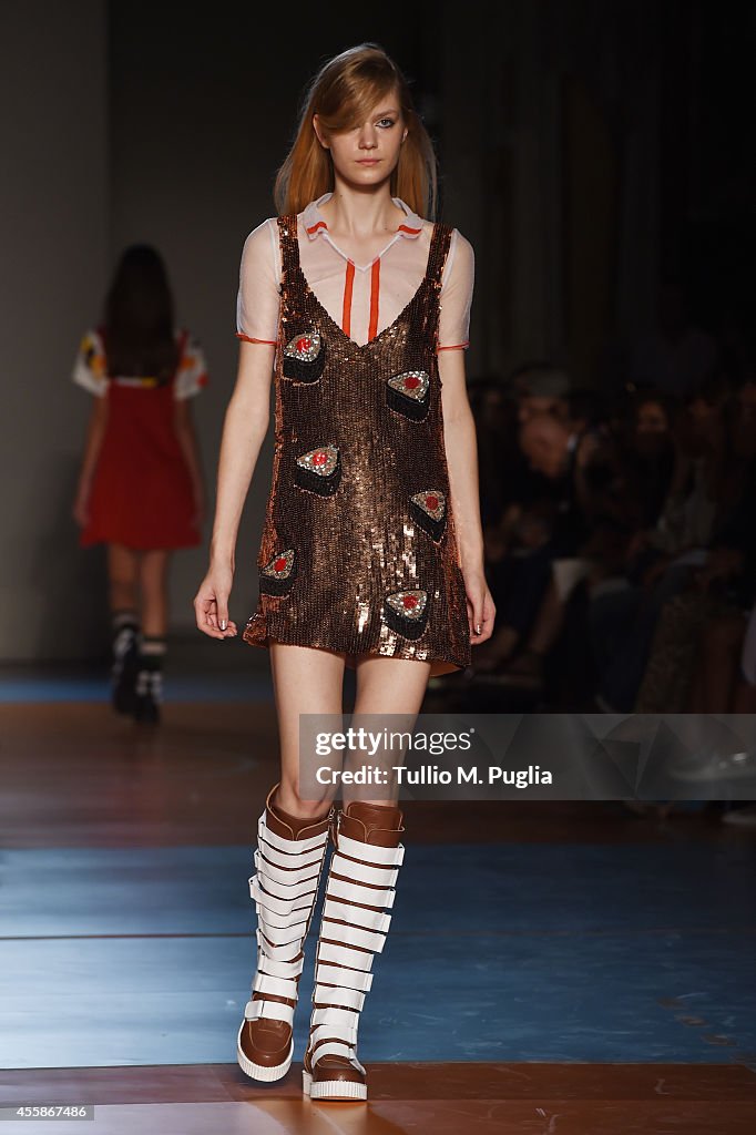 Au Jour Le Jour - Runway - Milan Fashion Week Womenswear Spring/Summer 2015