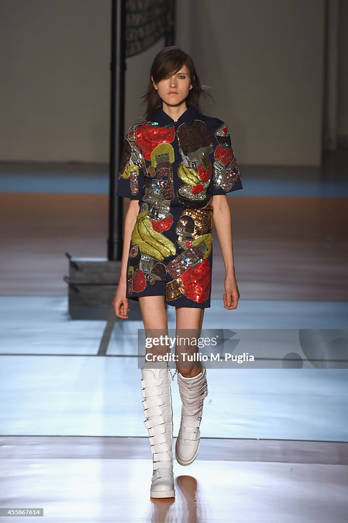 Au Jour Le Jour - Runway - Milan Fashion Week Womenswear Spring/Summer 2015