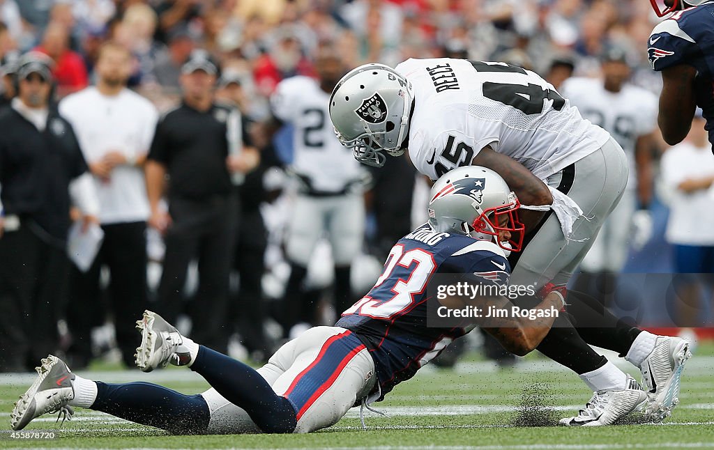 Oakland Raiders v New England Patriots