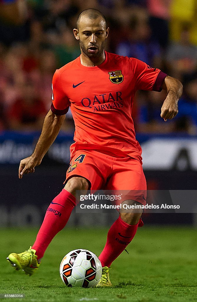 Levante UD v FC Barcelona - La Liga