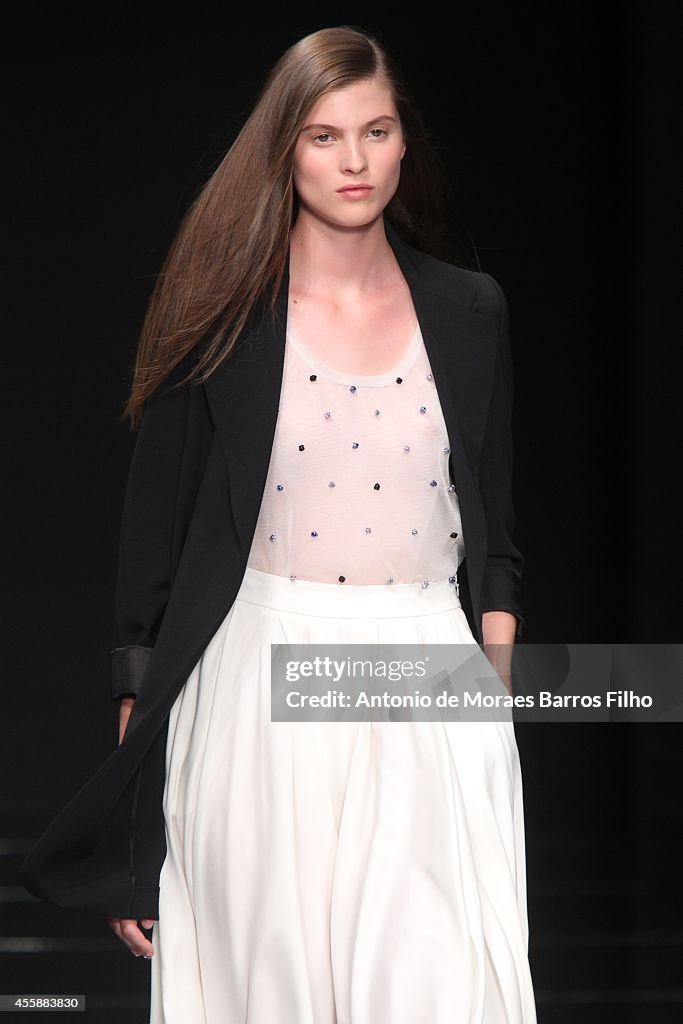 Anteprima - Runway - Milan Fashion Week Womenswear Spring/Summer 2015