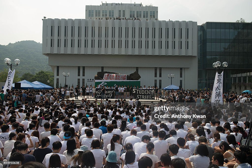 Hong Kong Students Begin Pro Democracy Strike