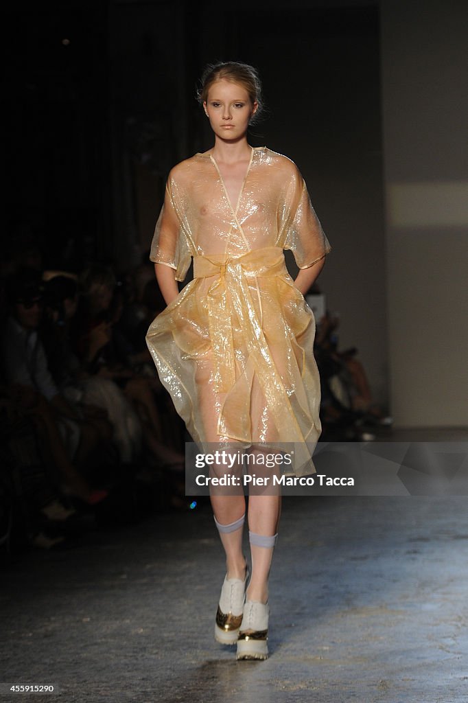 N-U-D-E New Upcoming Designers - Alberto Zambelli - Runway - Milan Fashion Week Womenswear Spring/Summer 2015