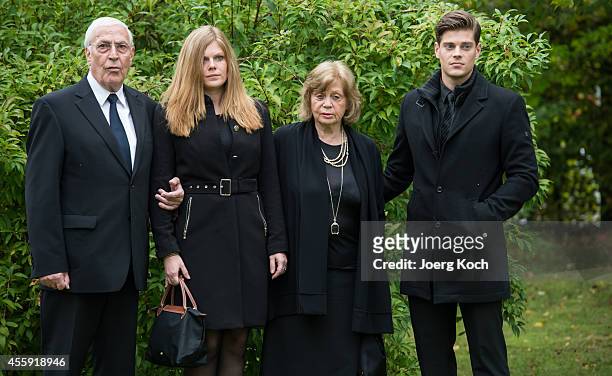 The brother of decedent Joachim Fuchsberger, Ottmar Fuchsberger , Joachim's grandchildren Jennifer and Julien-Christopher and widow Gundula 'Gundel'...