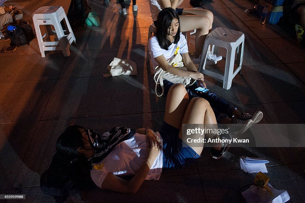 Hong Kong Students Begin Pro Democracy Strike