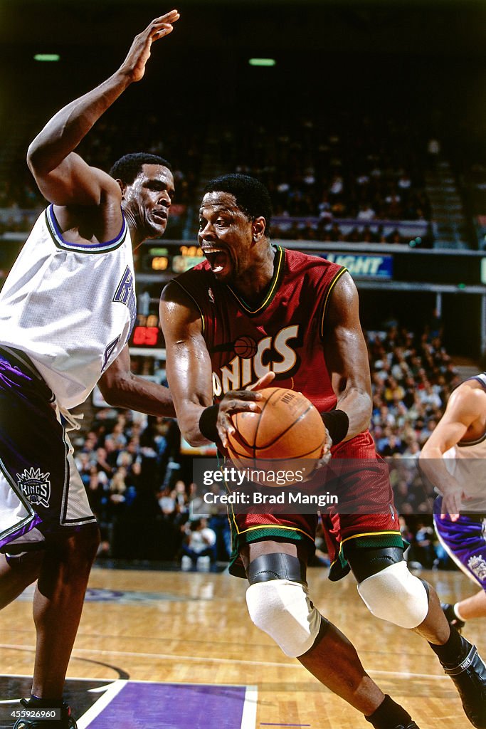 Seattle Supersonics v Sacramento Kings